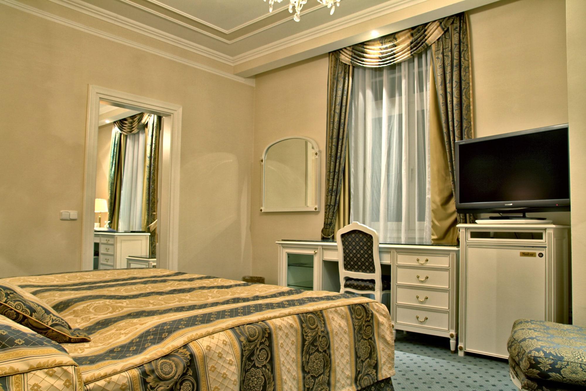 Esplanade Spa And Golf Resort Маріанські Лазні Екстер'єр фото