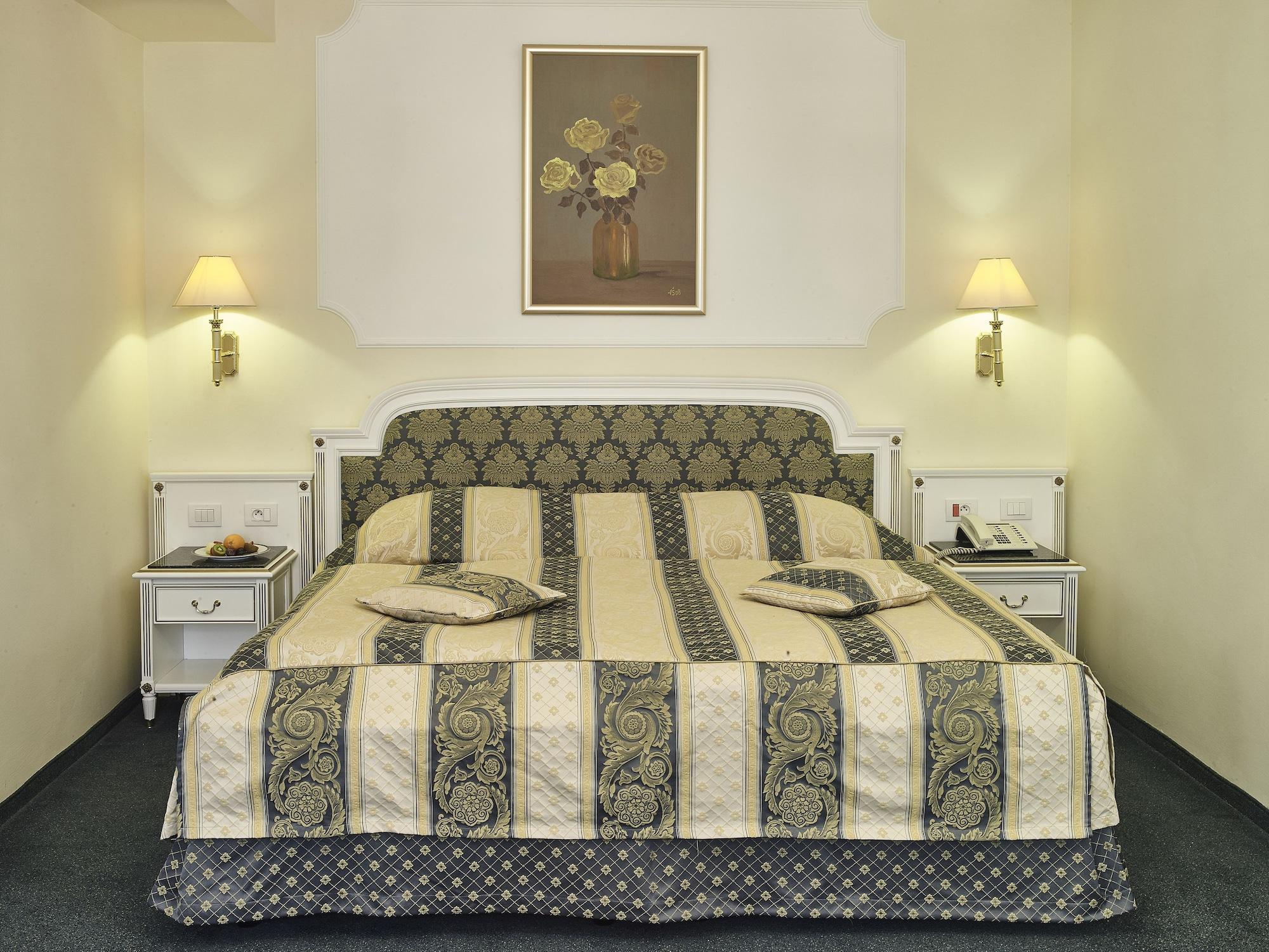 Esplanade Spa And Golf Resort Маріанські Лазні Екстер'єр фото