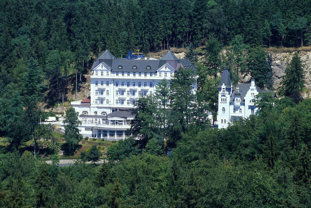 Esplanade Spa And Golf Resort Маріанські Лазні Екстер'єр фото