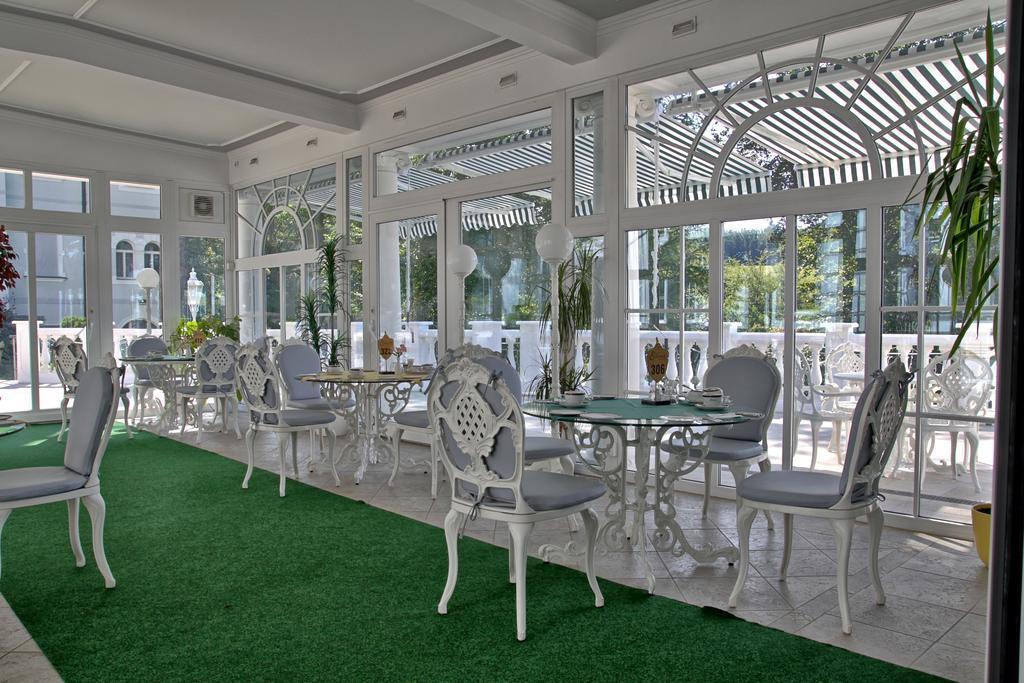 Esplanade Spa And Golf Resort Маріанські Лазні Ресторан фото