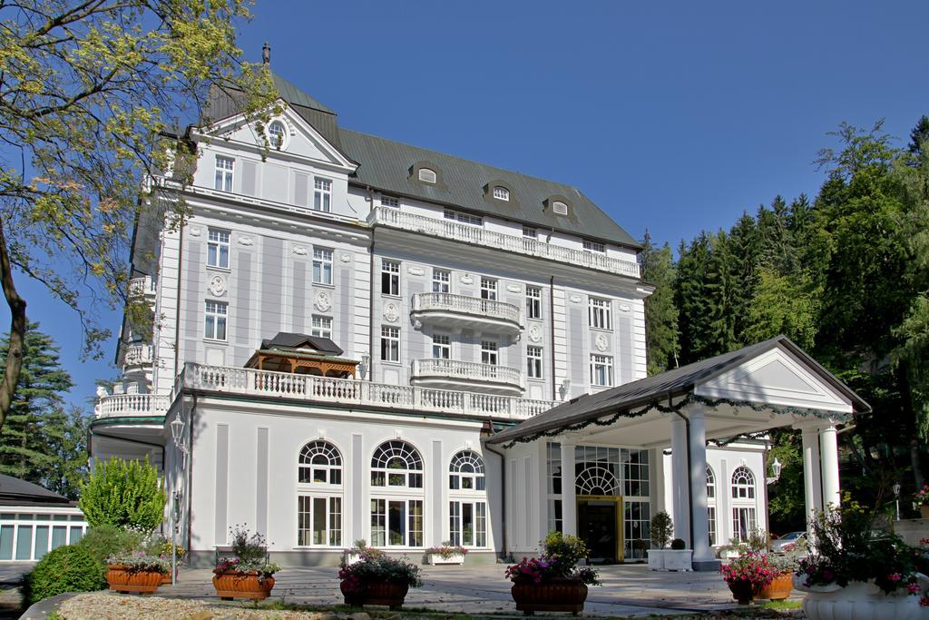 Esplanade Spa And Golf Resort Маріанські Лазні Екстер'єр фото